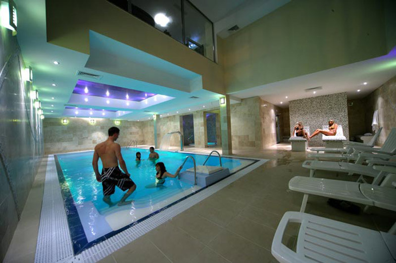 Basen w ośrodku wypoczynkowym Baltic Spa